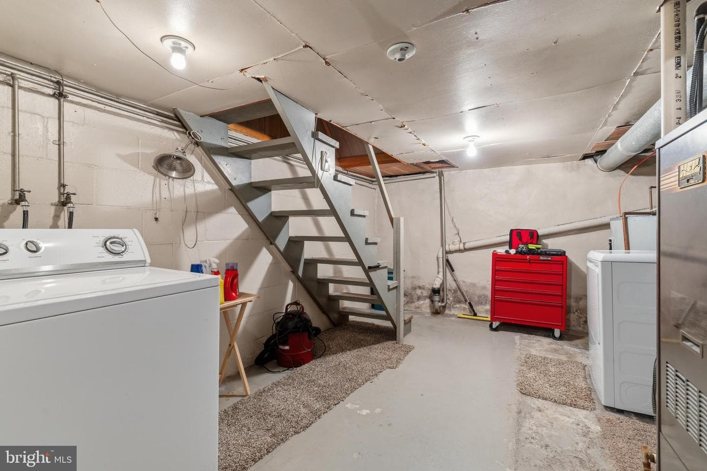 412 Apple Avenue photo 30