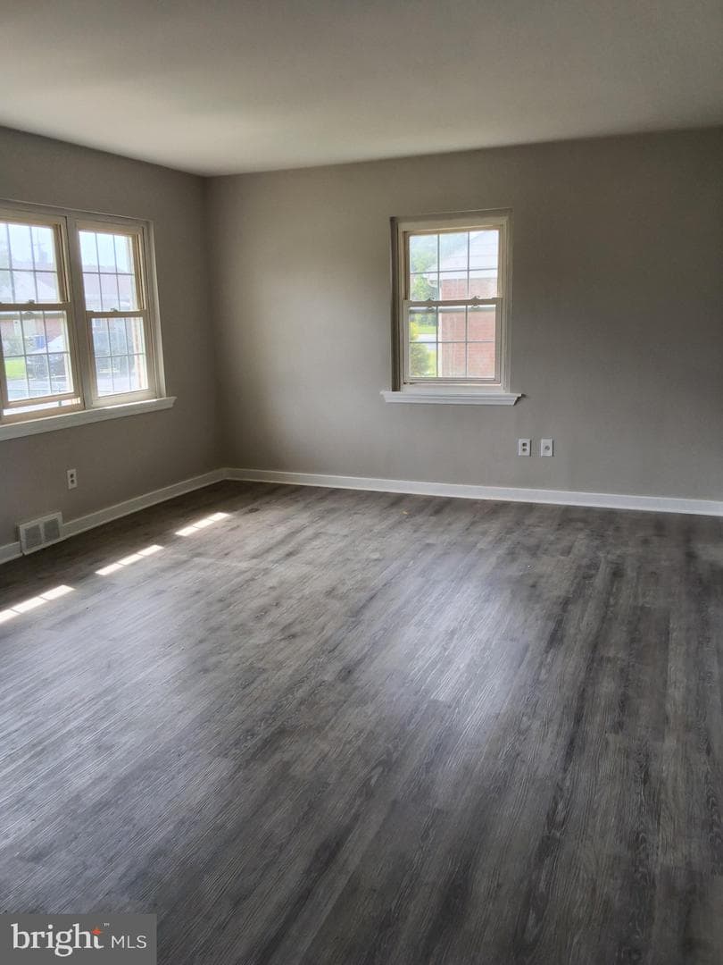 3912 Kingsley Drive photo 3
