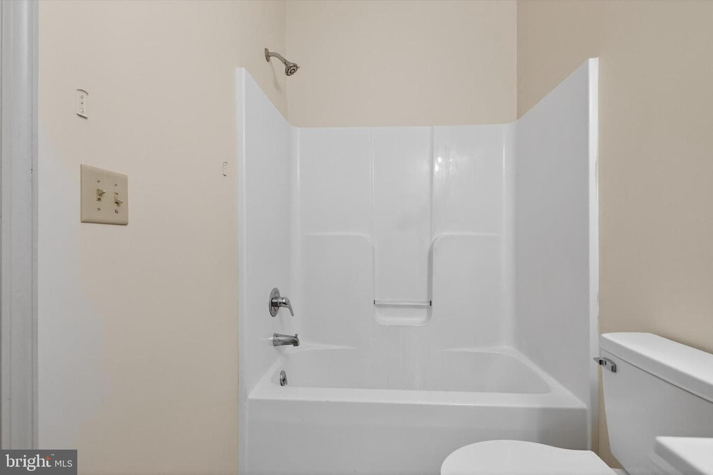 130 Leonard Lane photo 10