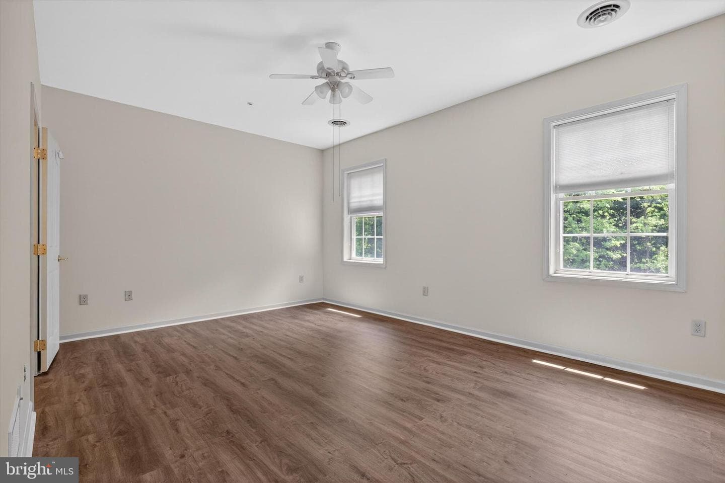 130 Leonard Lane photo 11