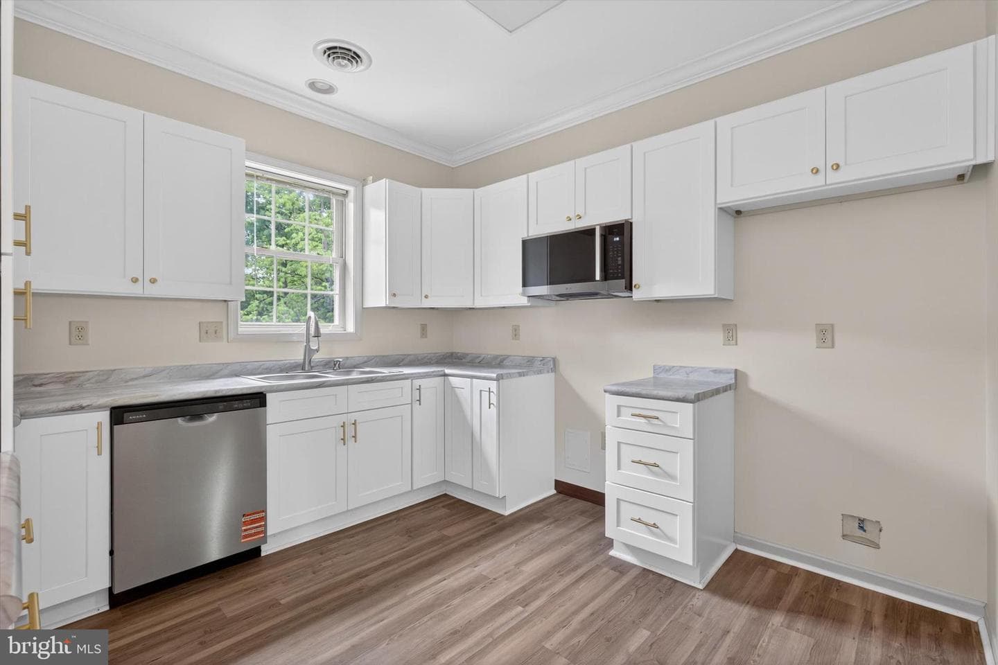 130 Leonard Lane photo 20
