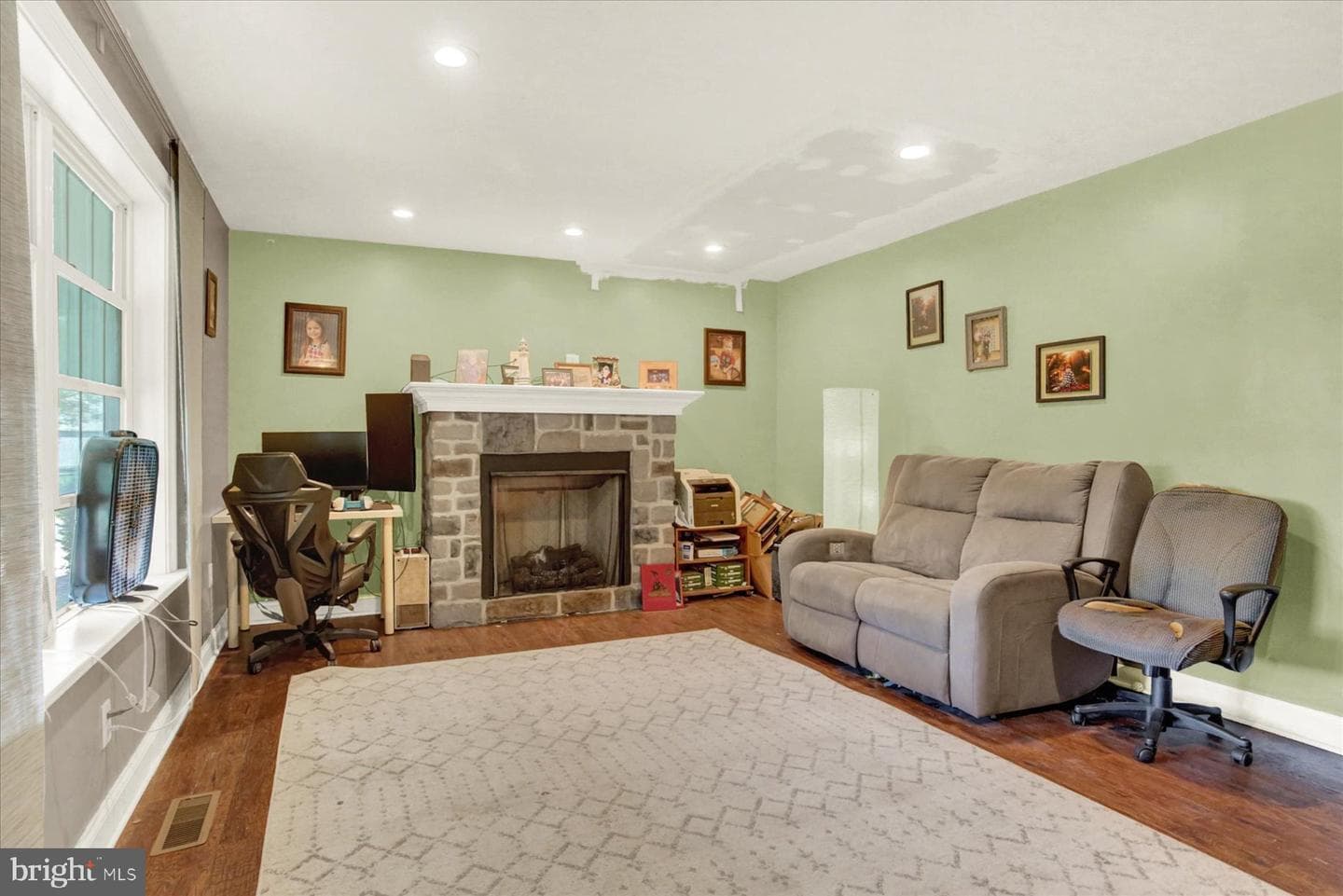 148 Edward Drive photo 11