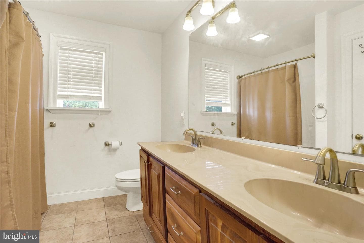 148 Edward Drive photo 24