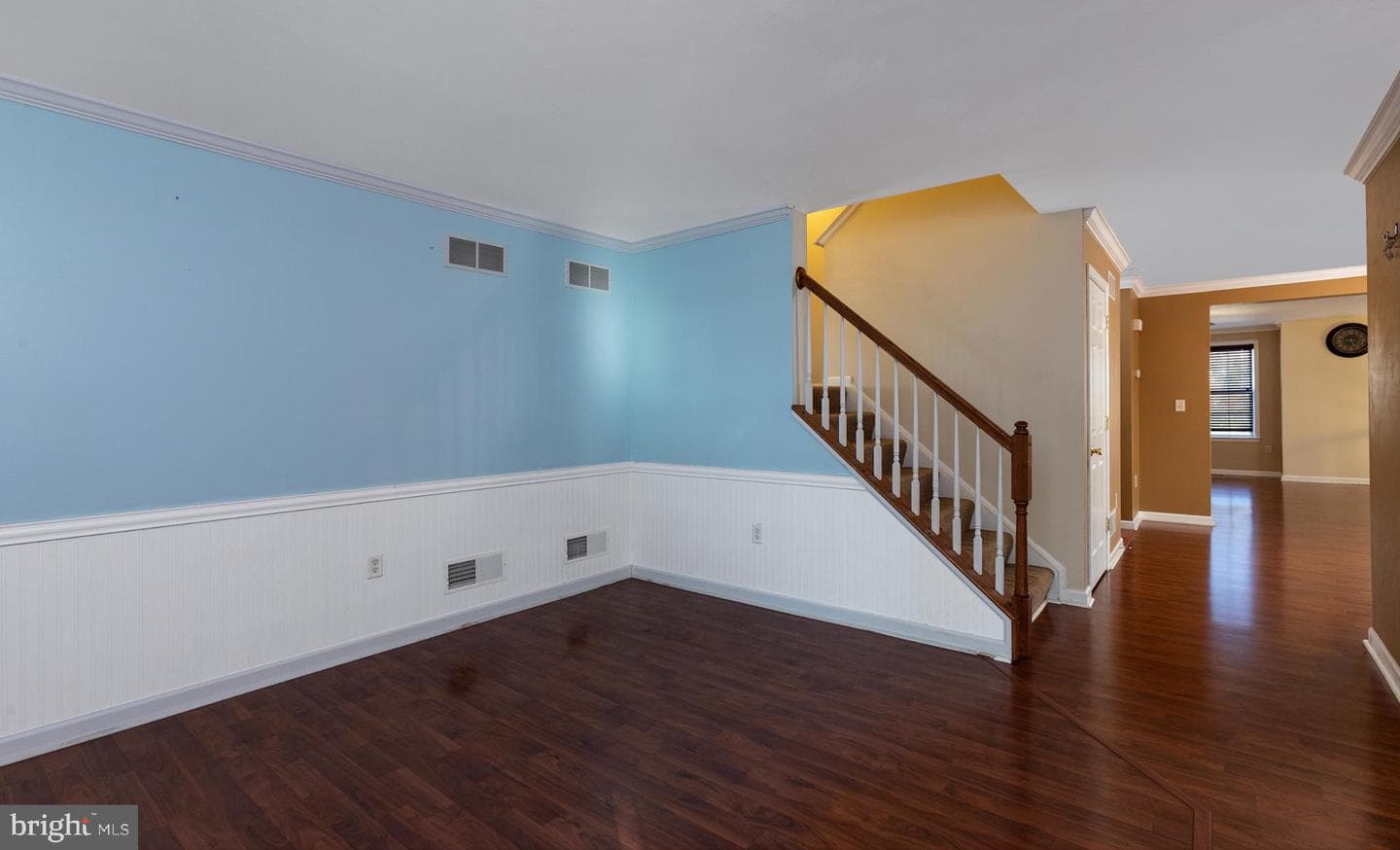 135 Mapleton Boulevard photo 14