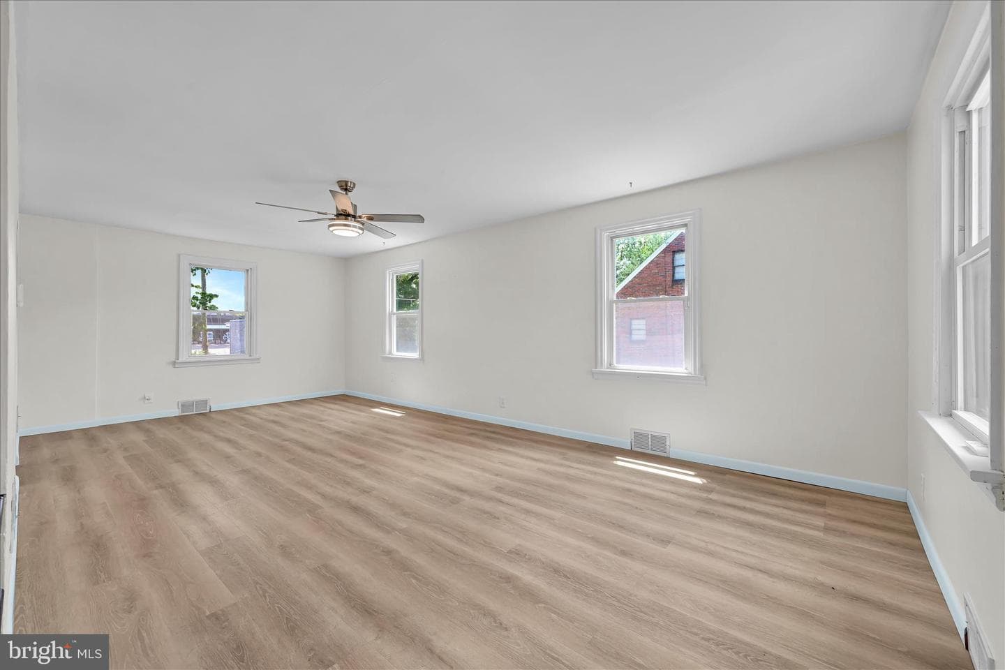 3937 Walnut Street photo 7