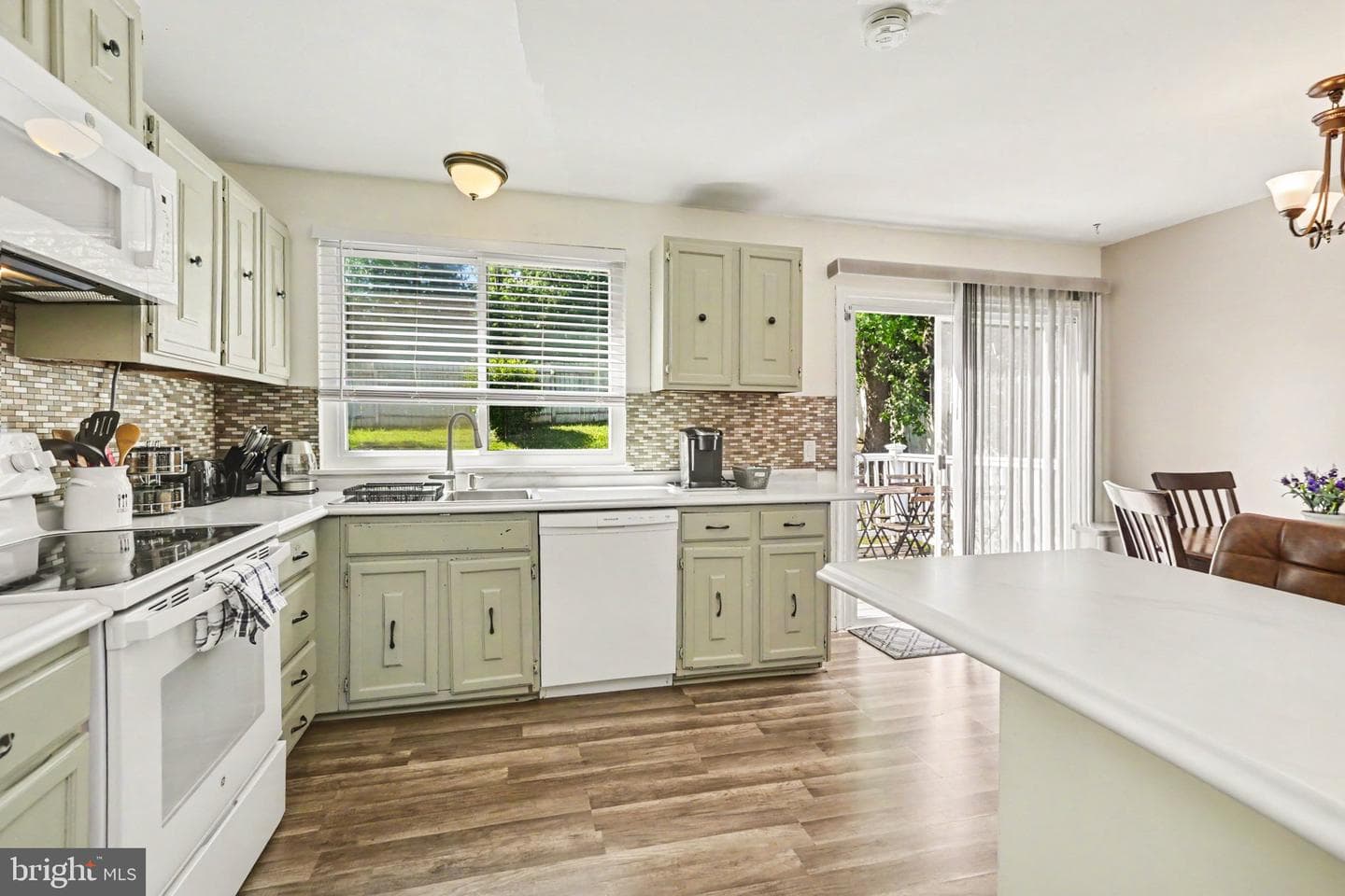 1288 Wandering Way photo 12