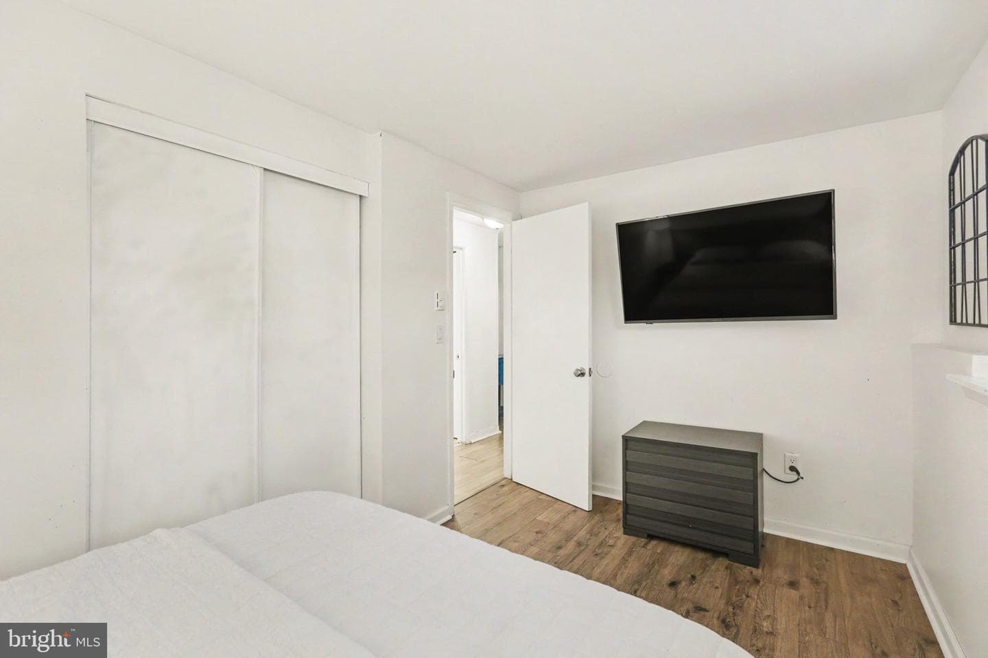 1288 Wandering Way photo 15