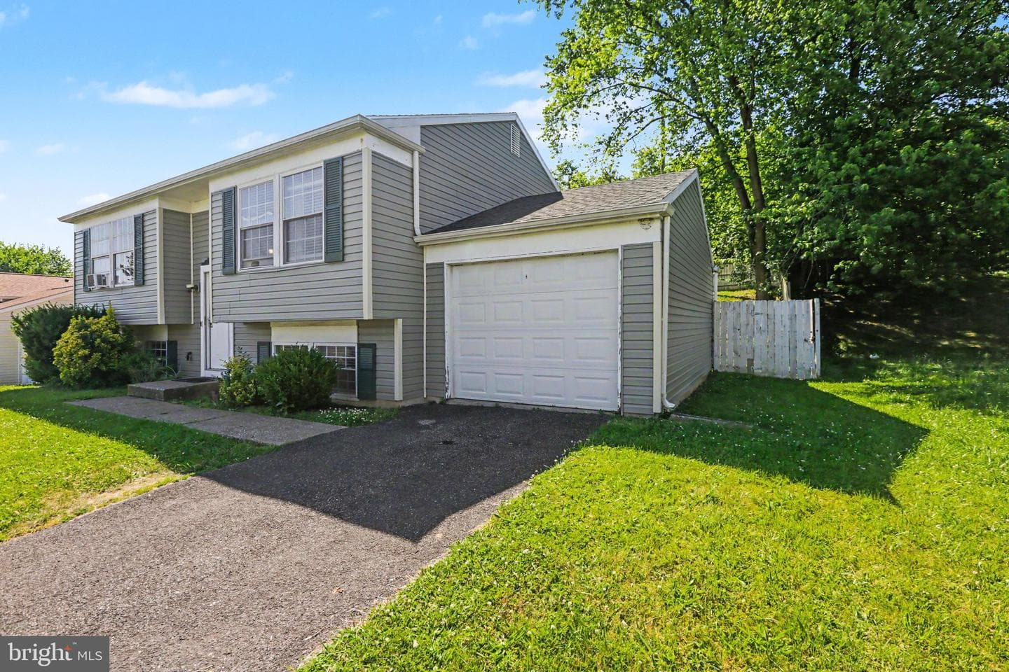 1288 Wandering Way photo 3