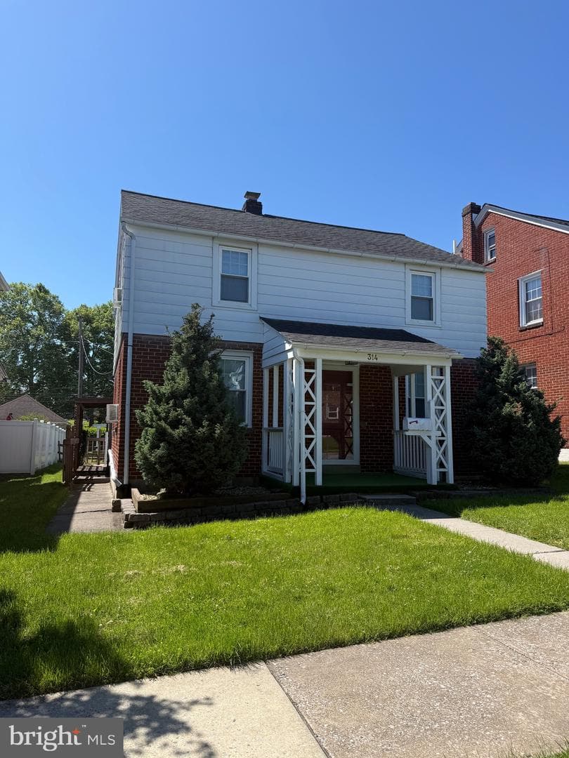 314 W Caracas Avenue photo 12