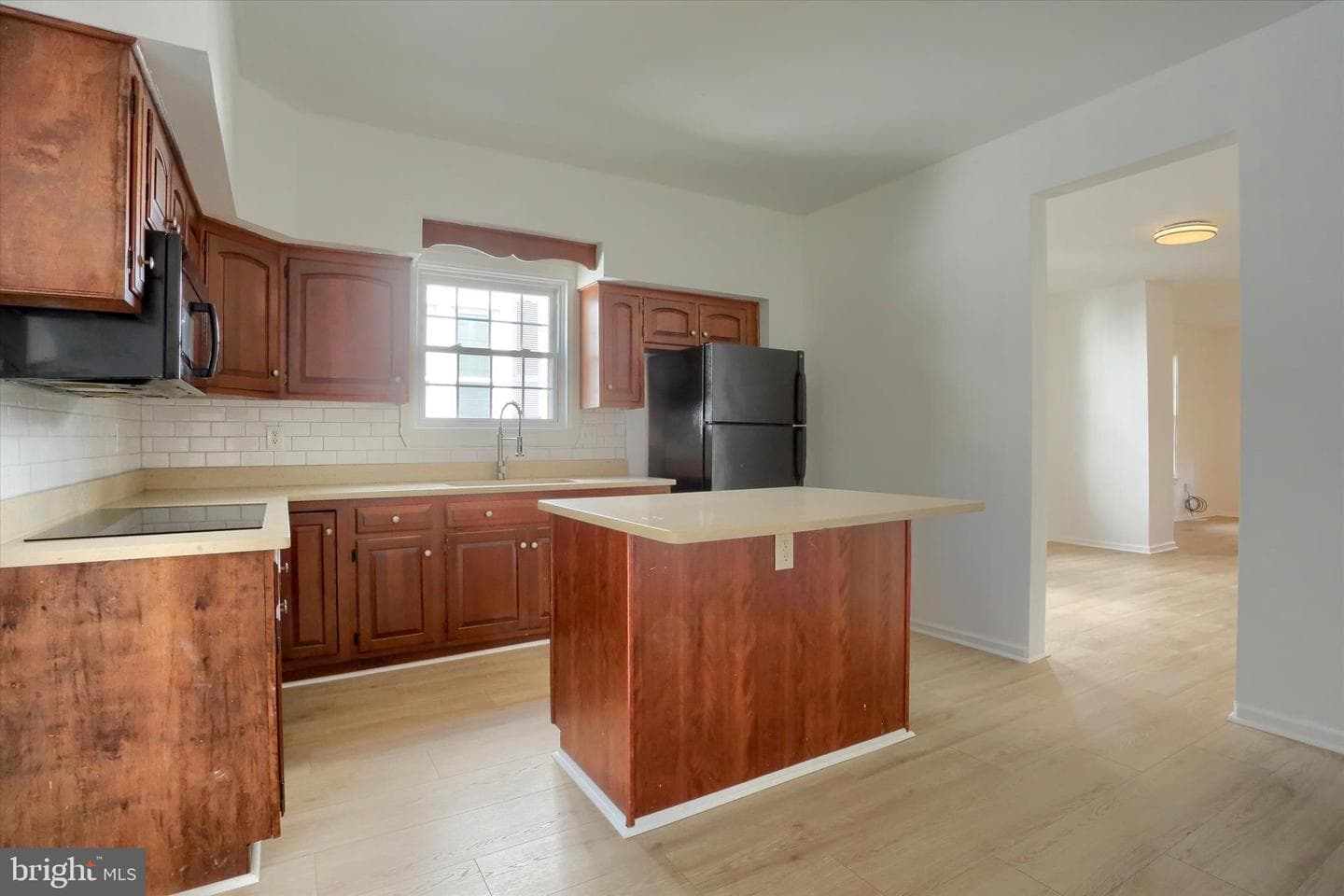 2745 Boas Street photo 11