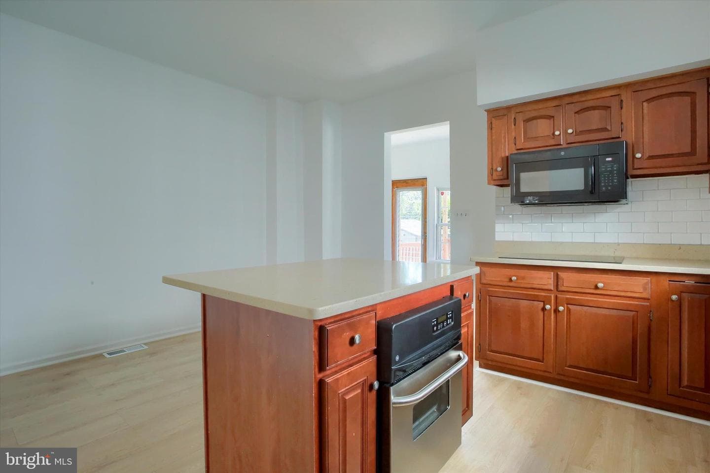 2745 Boas Street photo 12