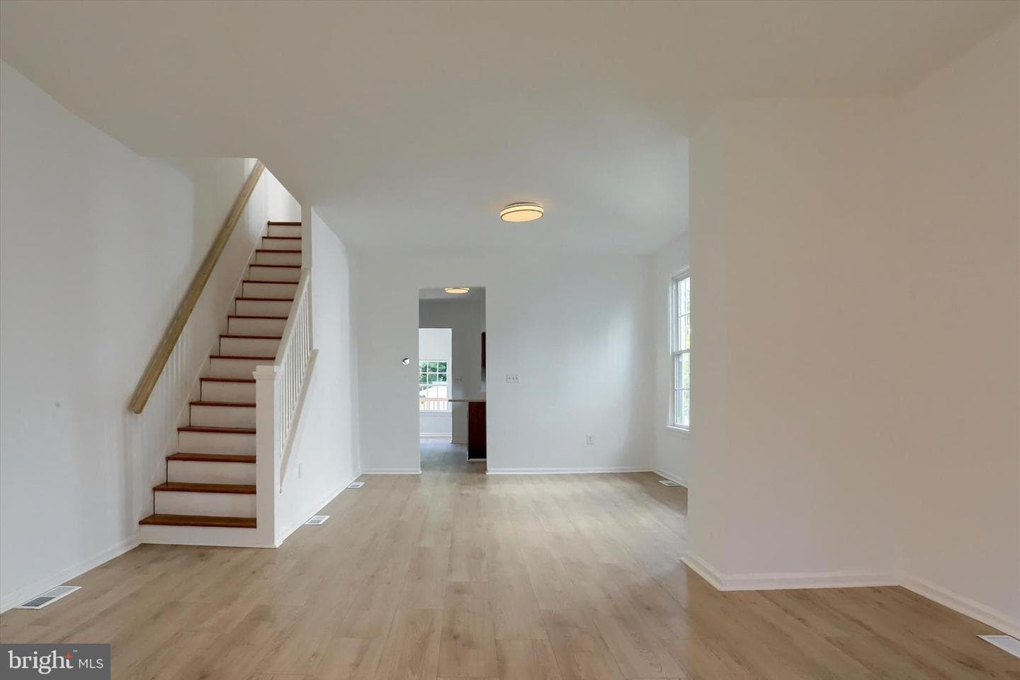 2745 Boas Street photo 6