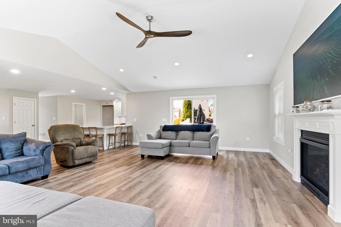 1805 Boxwood Cove photo 23