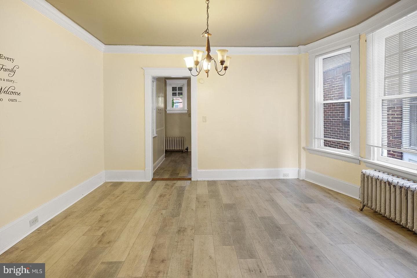 230 Seneca Street photo 11