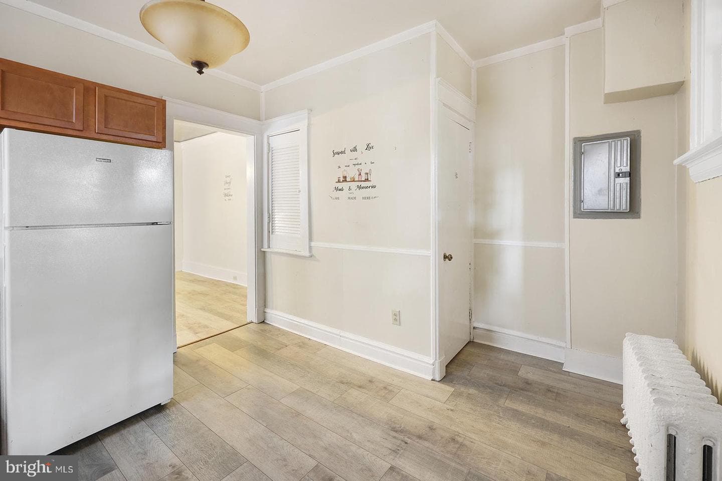 230 Seneca Street photo 14