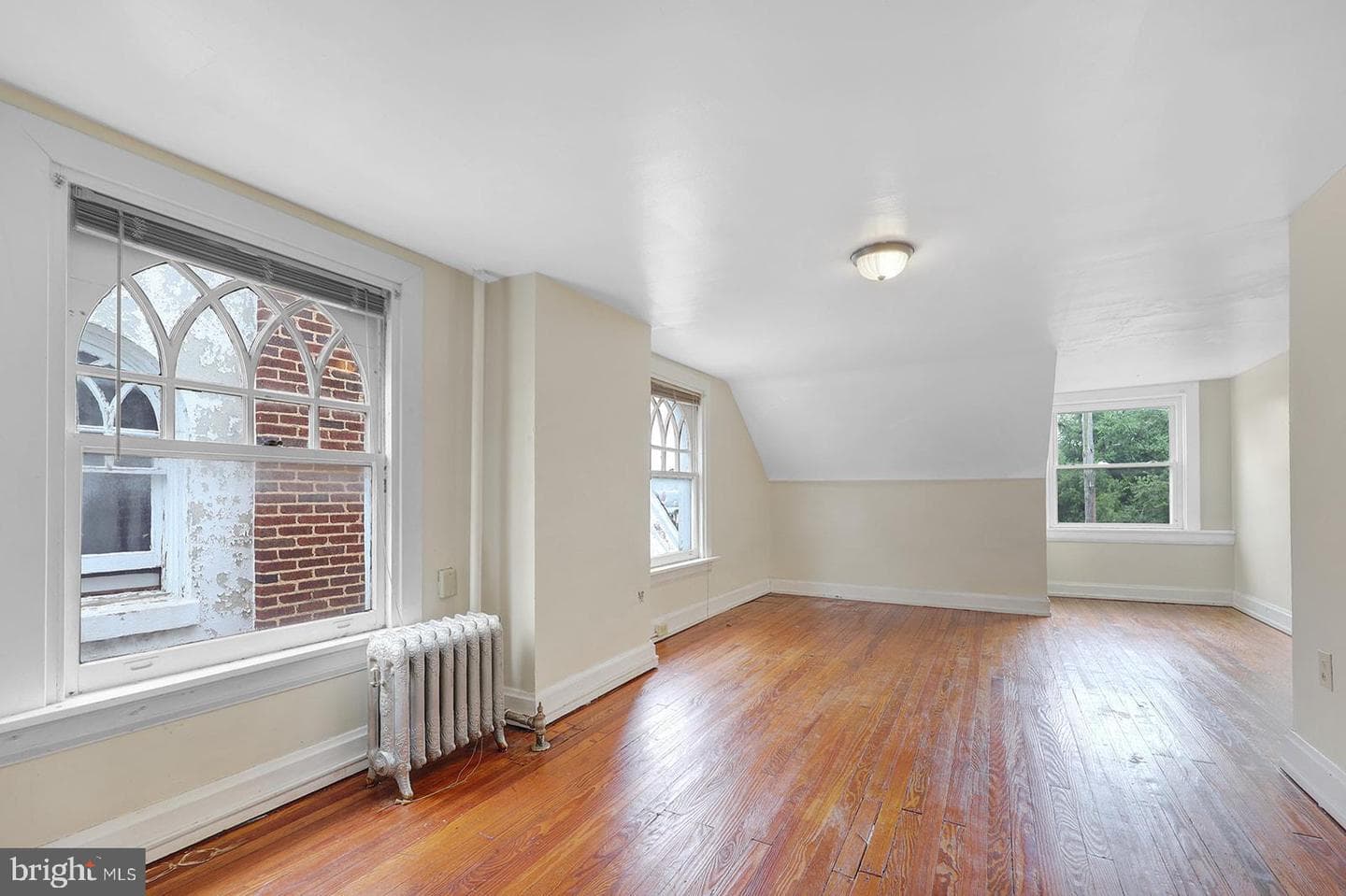 230 Seneca Street photo 22