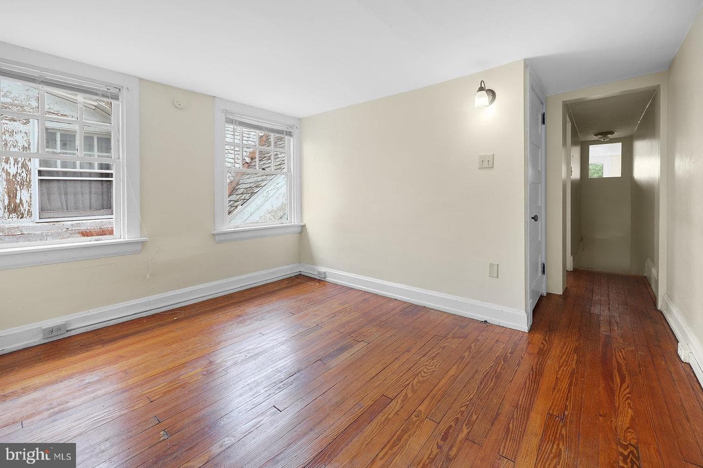 230 Seneca Street photo 25