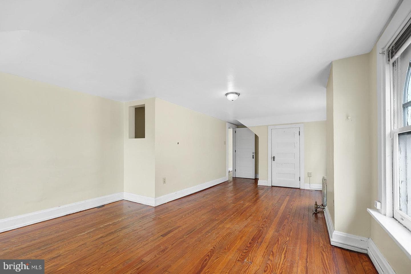 230 Seneca Street photo 26