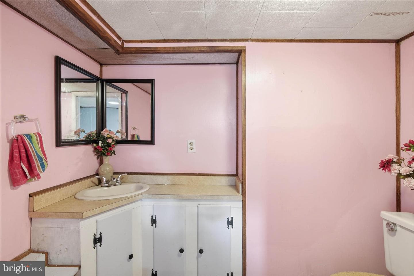 274 Moore Street photo 18