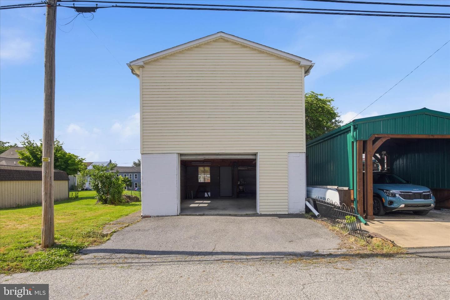 274 Moore Street photo 24