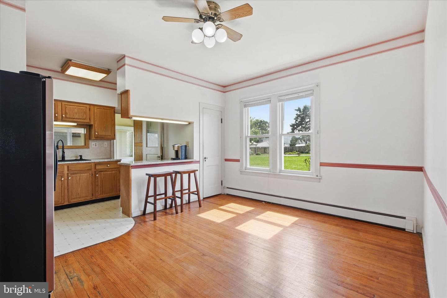274 Moore Street photo 6