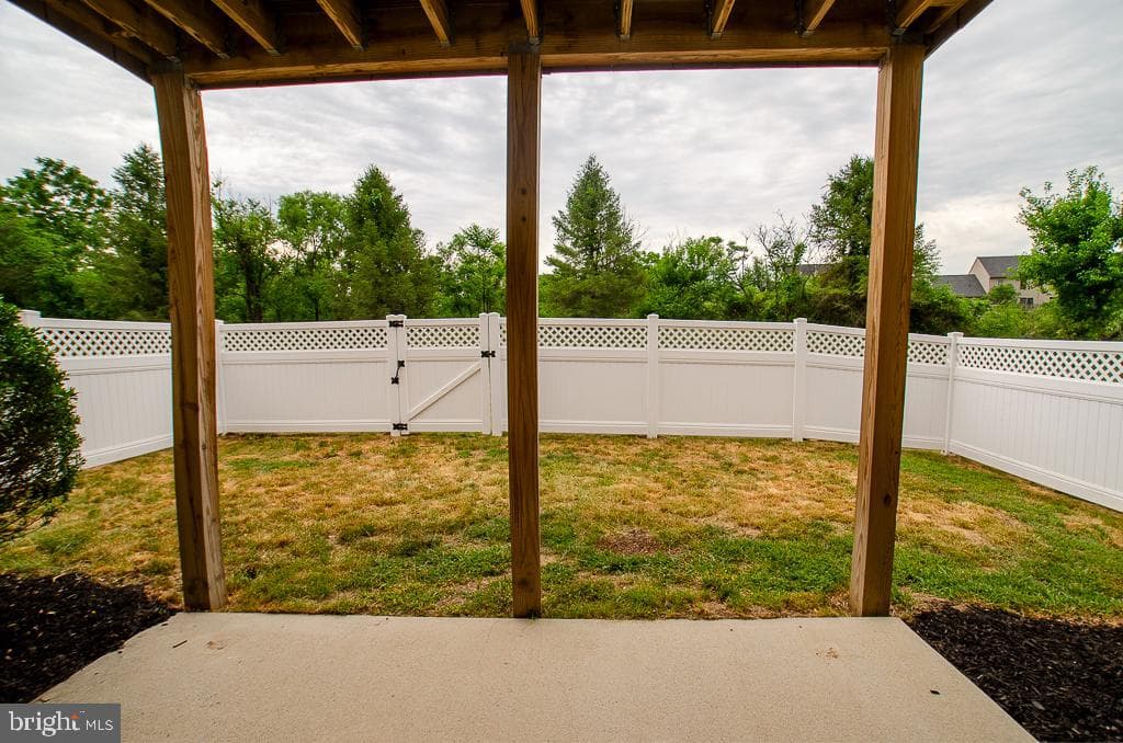 107 Peregrine Lane photo 32