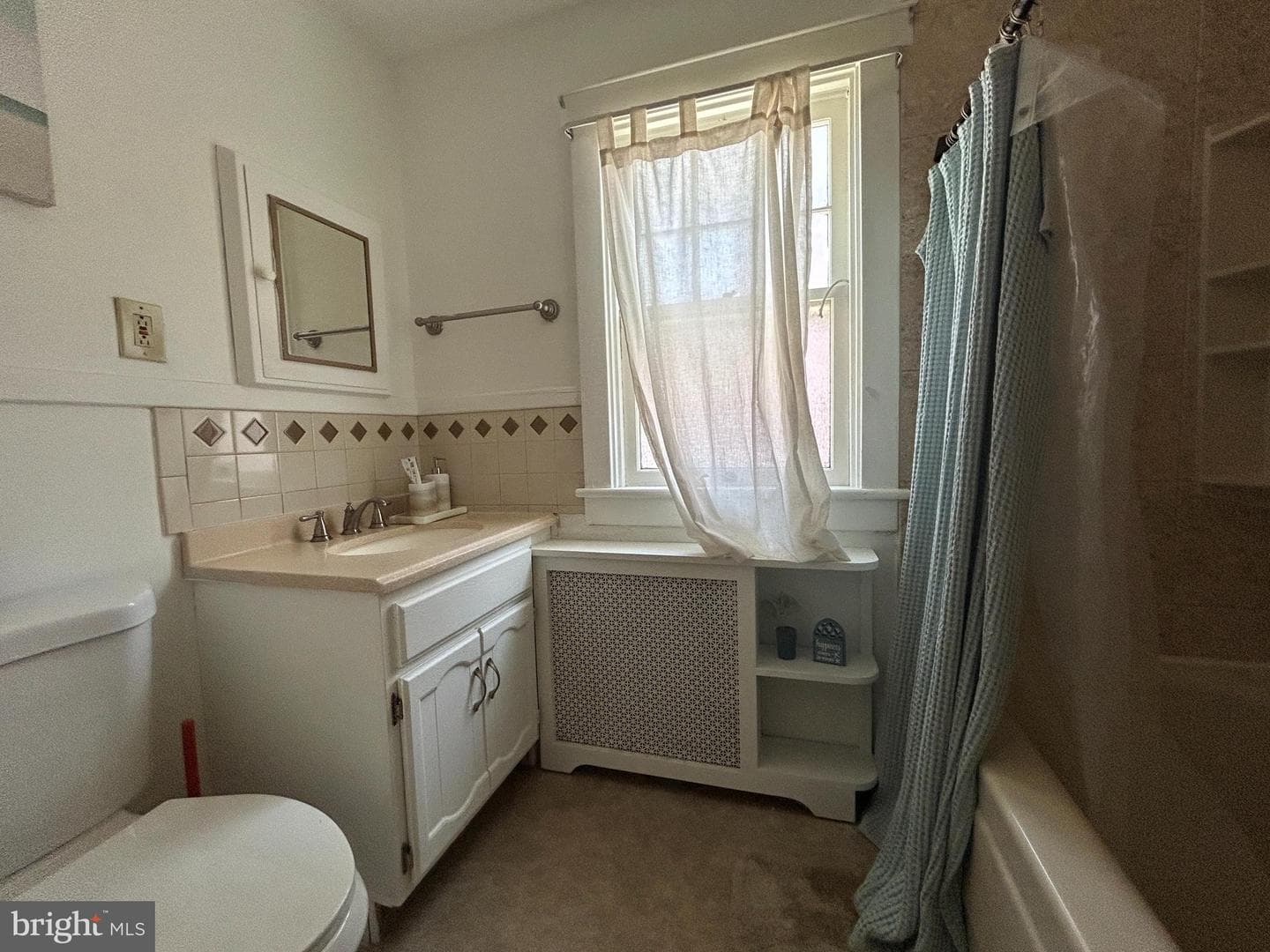 2020 Holly Street photo 8