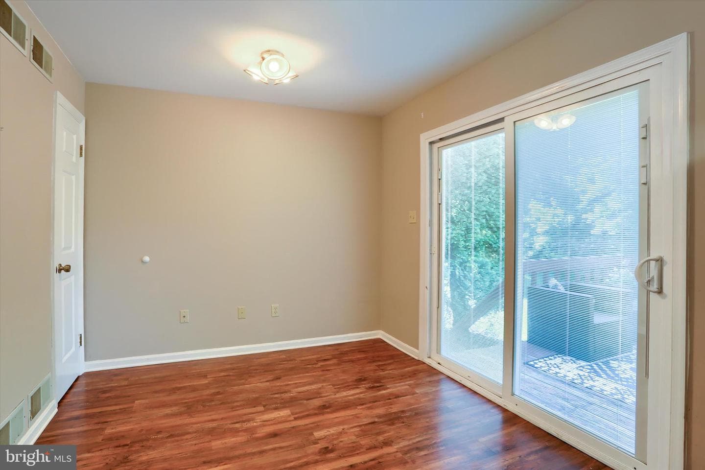 214 Schoolhouse Lane photo 13