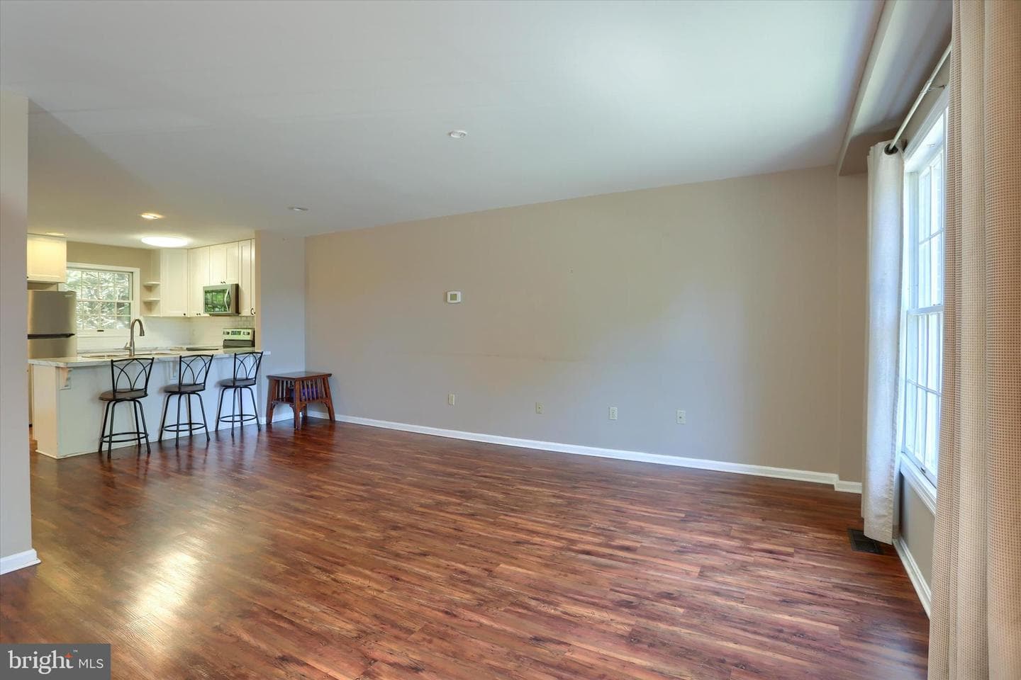 214 Schoolhouse Lane photo 4