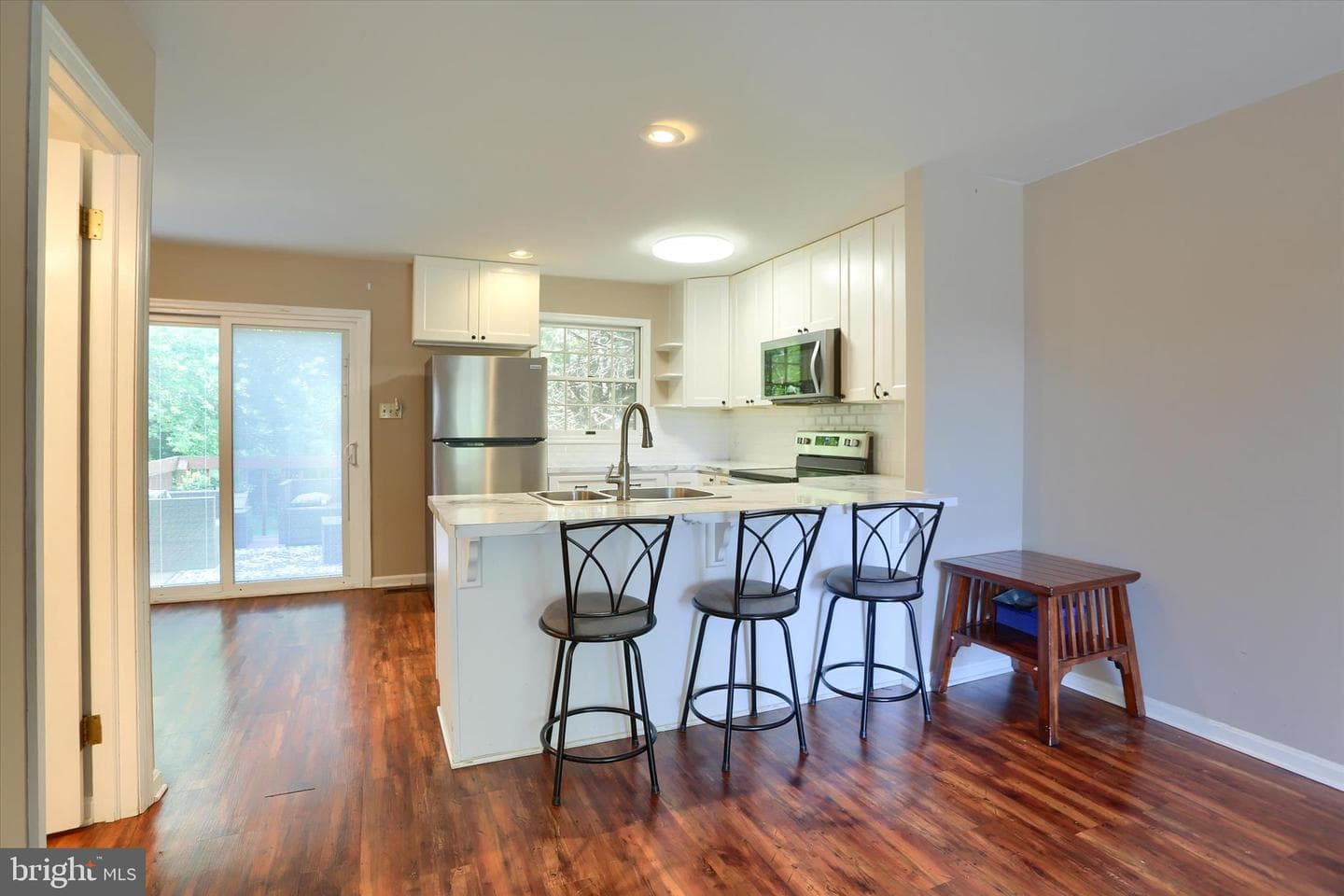 214 Schoolhouse Lane photo 8