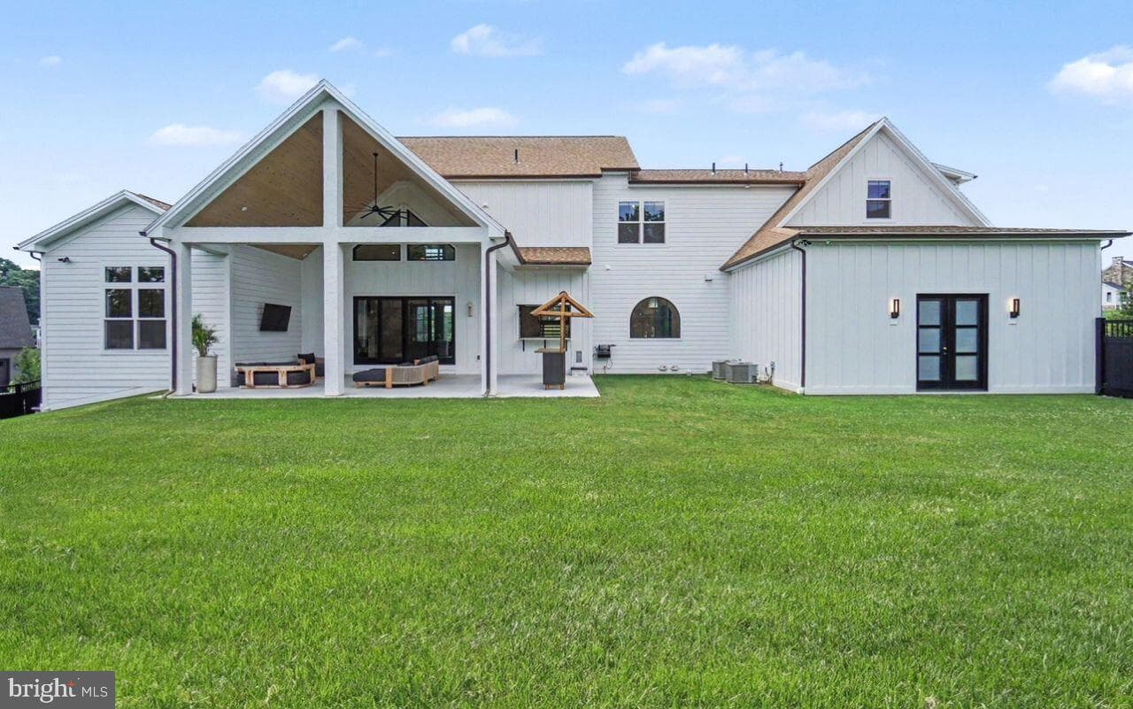 114 Jillian Way photo 37