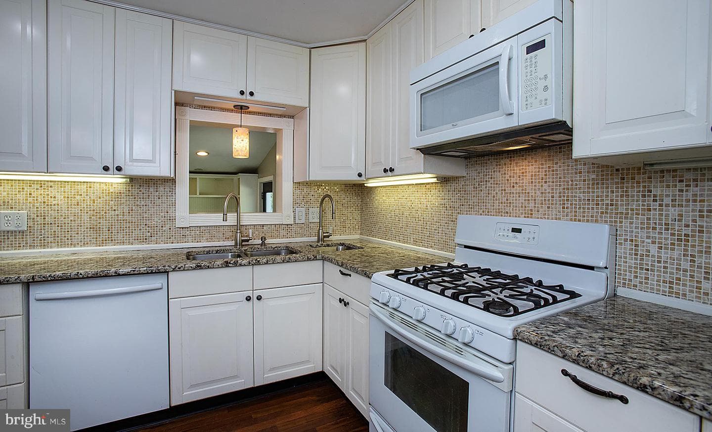 171 S Hanover Street photo 11