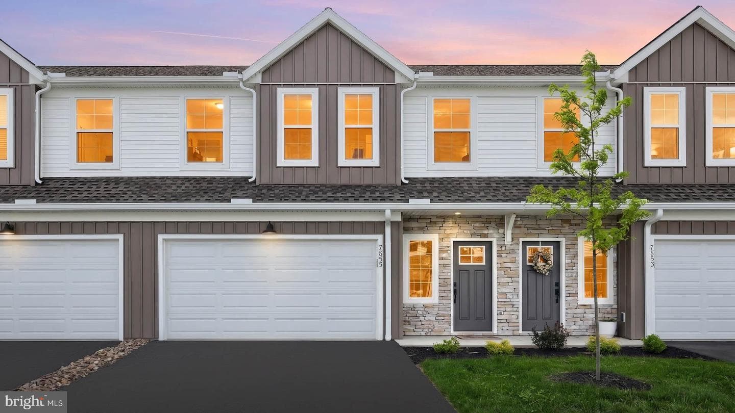 7855 Oak Brook Drive, Harrisburg