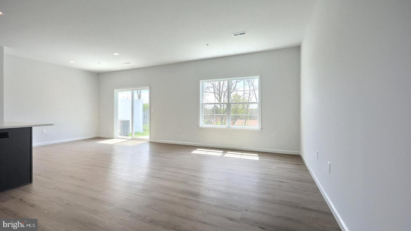 7851 Oak Brook Drive photo 16