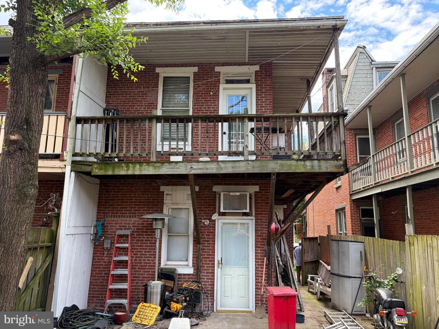 1715 Green Street photo 4