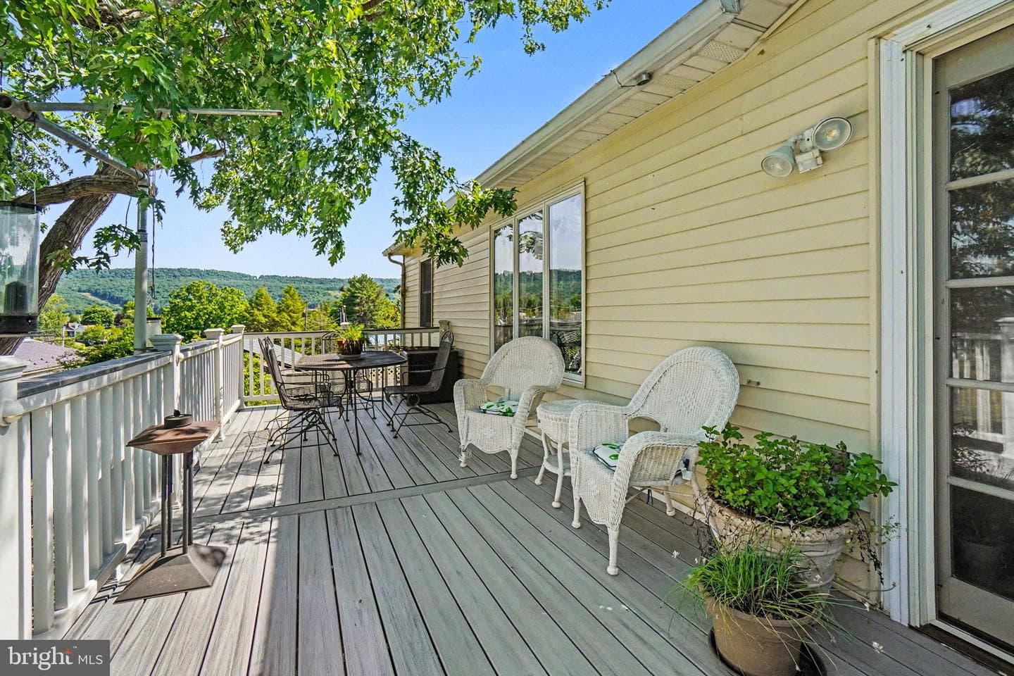 33 Williams Street photo 45