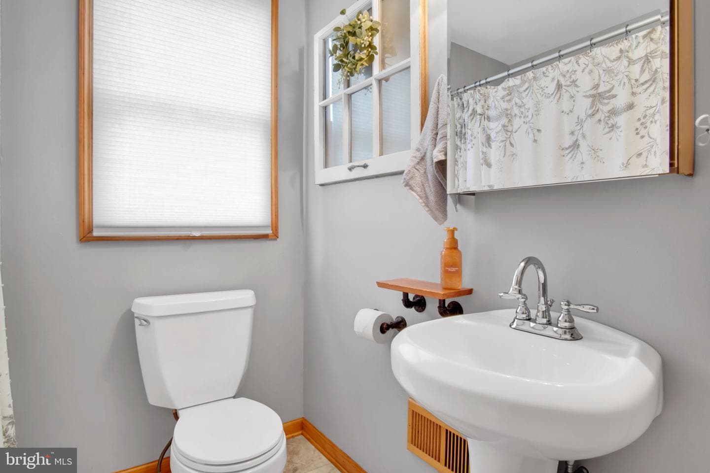 4401 York Street photo 14