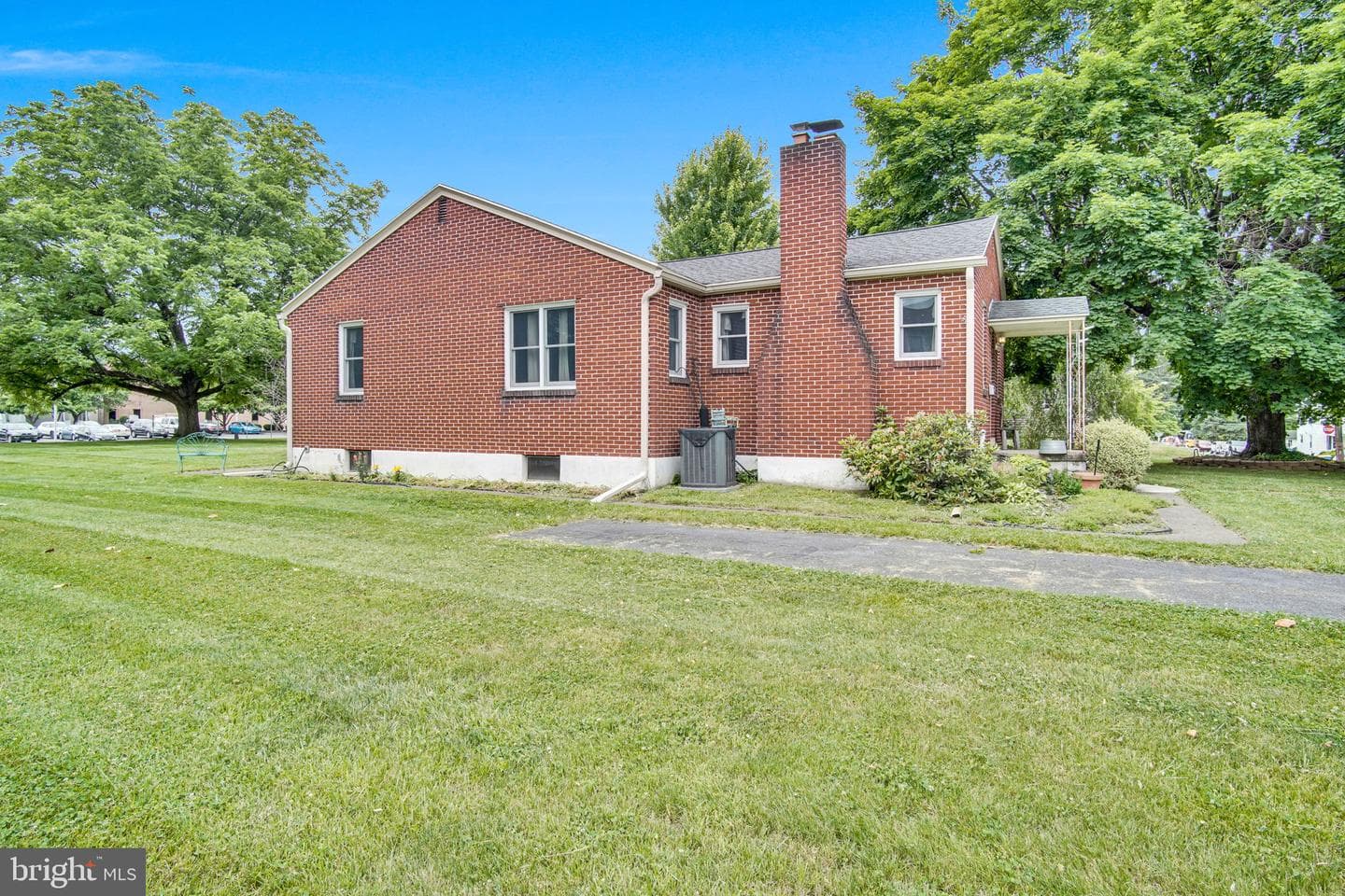 4401 York Street photo 3