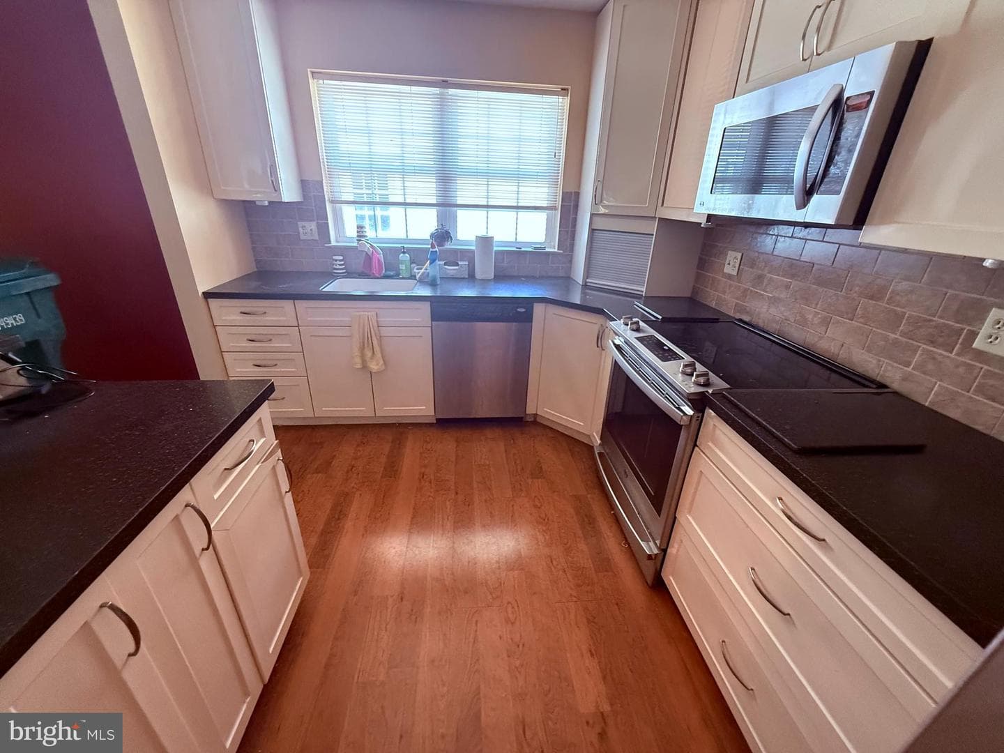 1808 Wexford Road photo 5