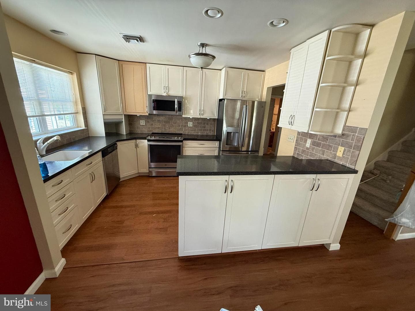 1808 Wexford Road photo 6