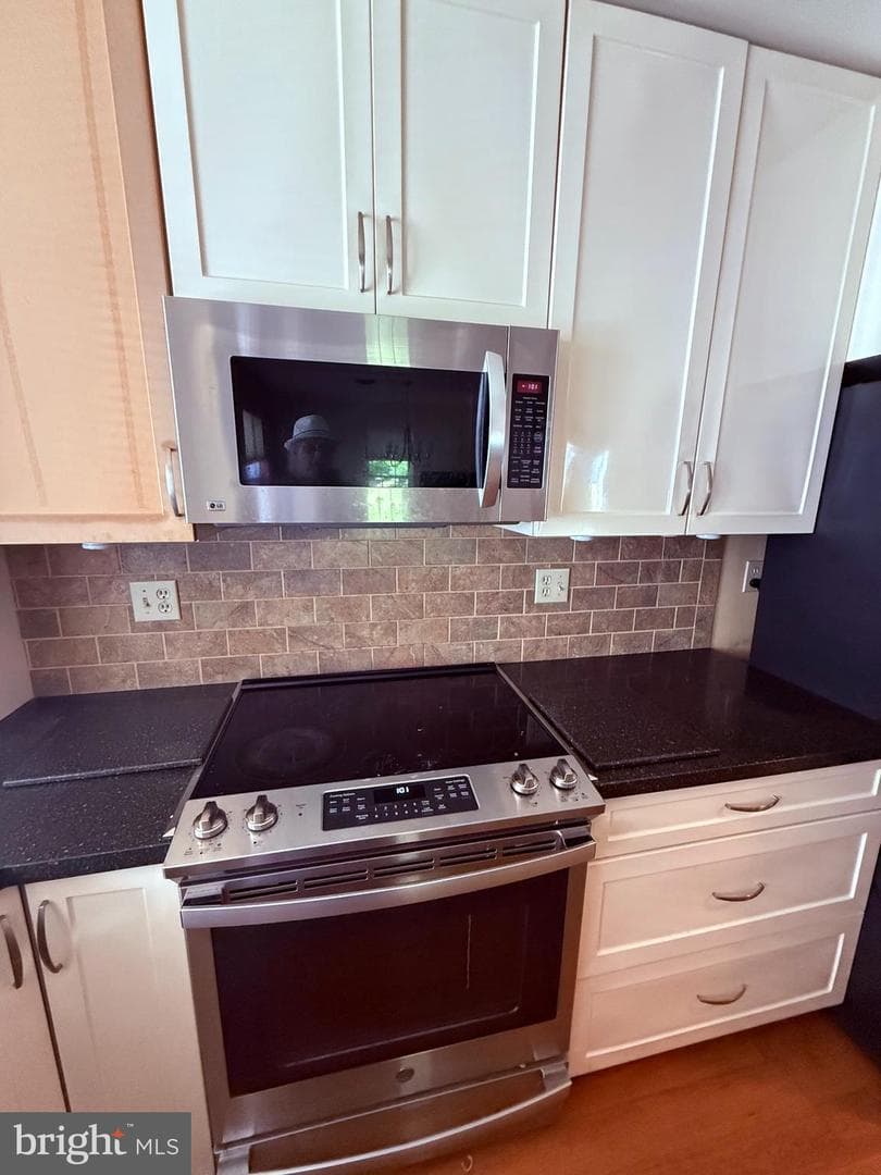 1808 Wexford Road photo 7