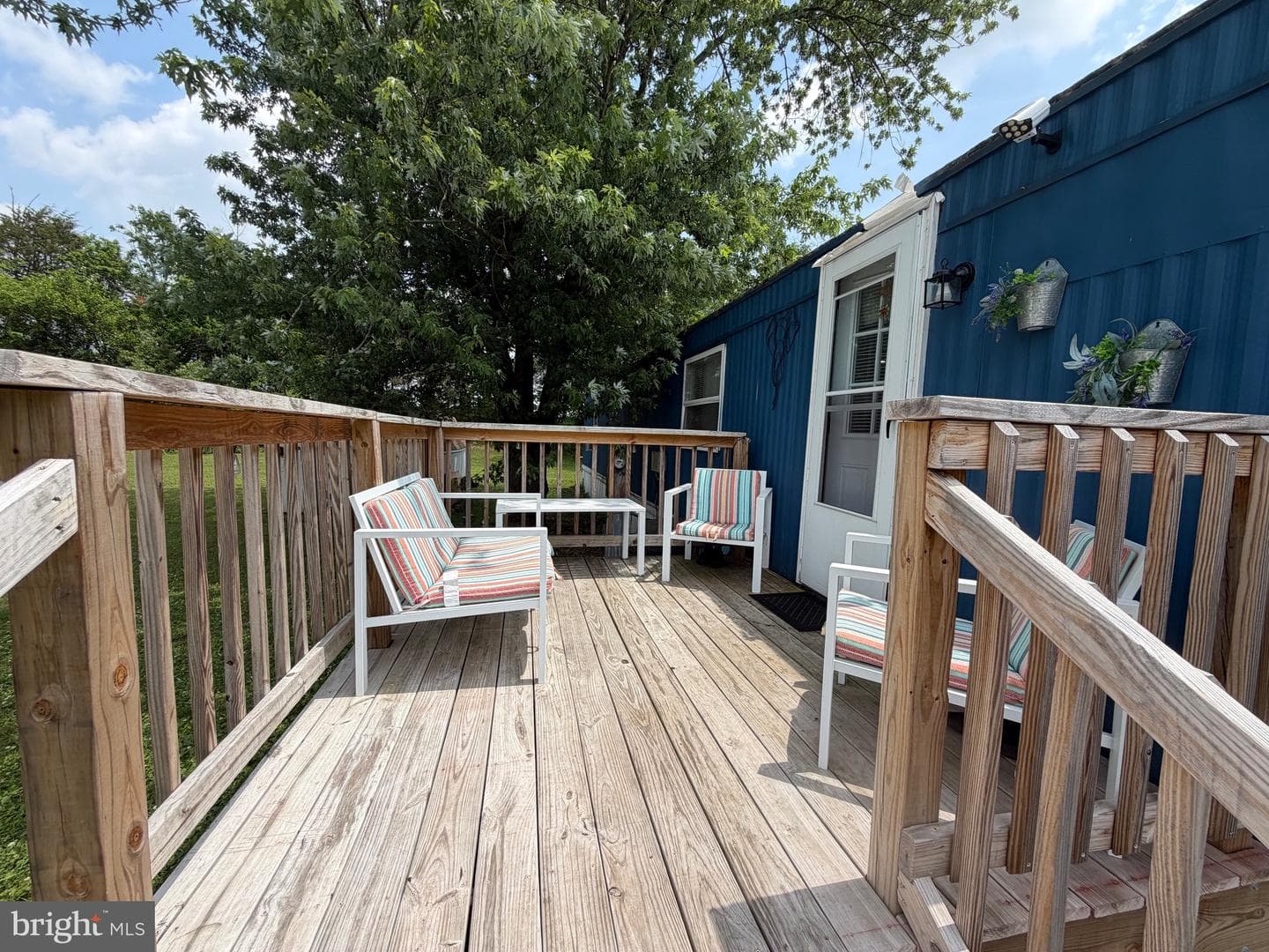 46 Rose Avenue photo 8