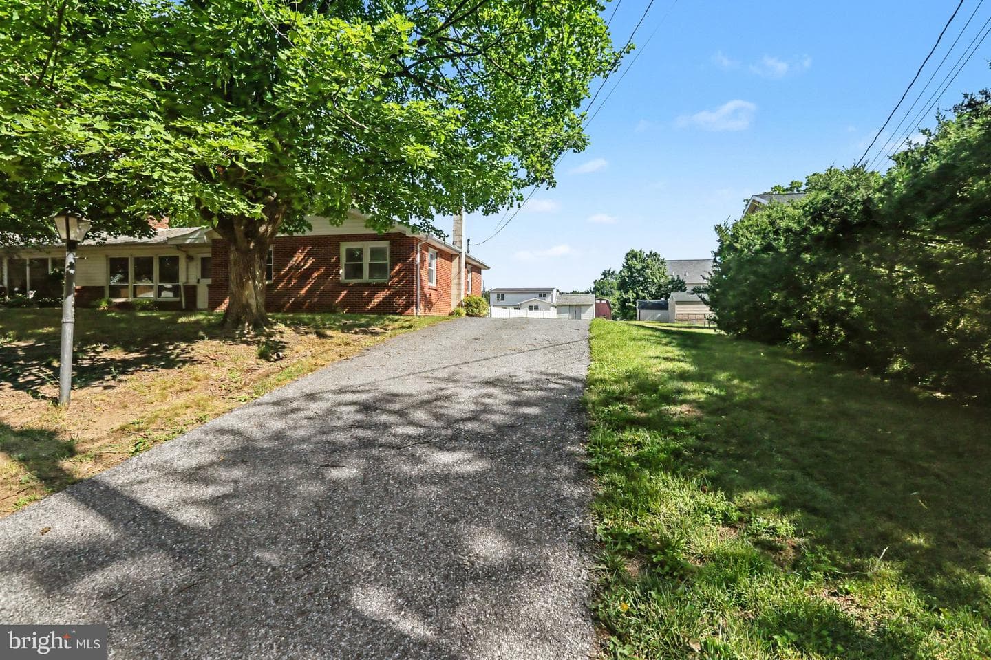 4722 Clarendon Street photo 3