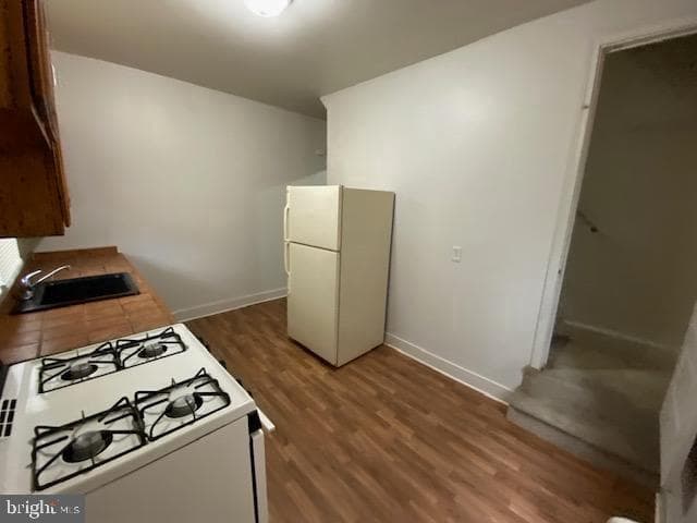 2453 Reel Street photo 15