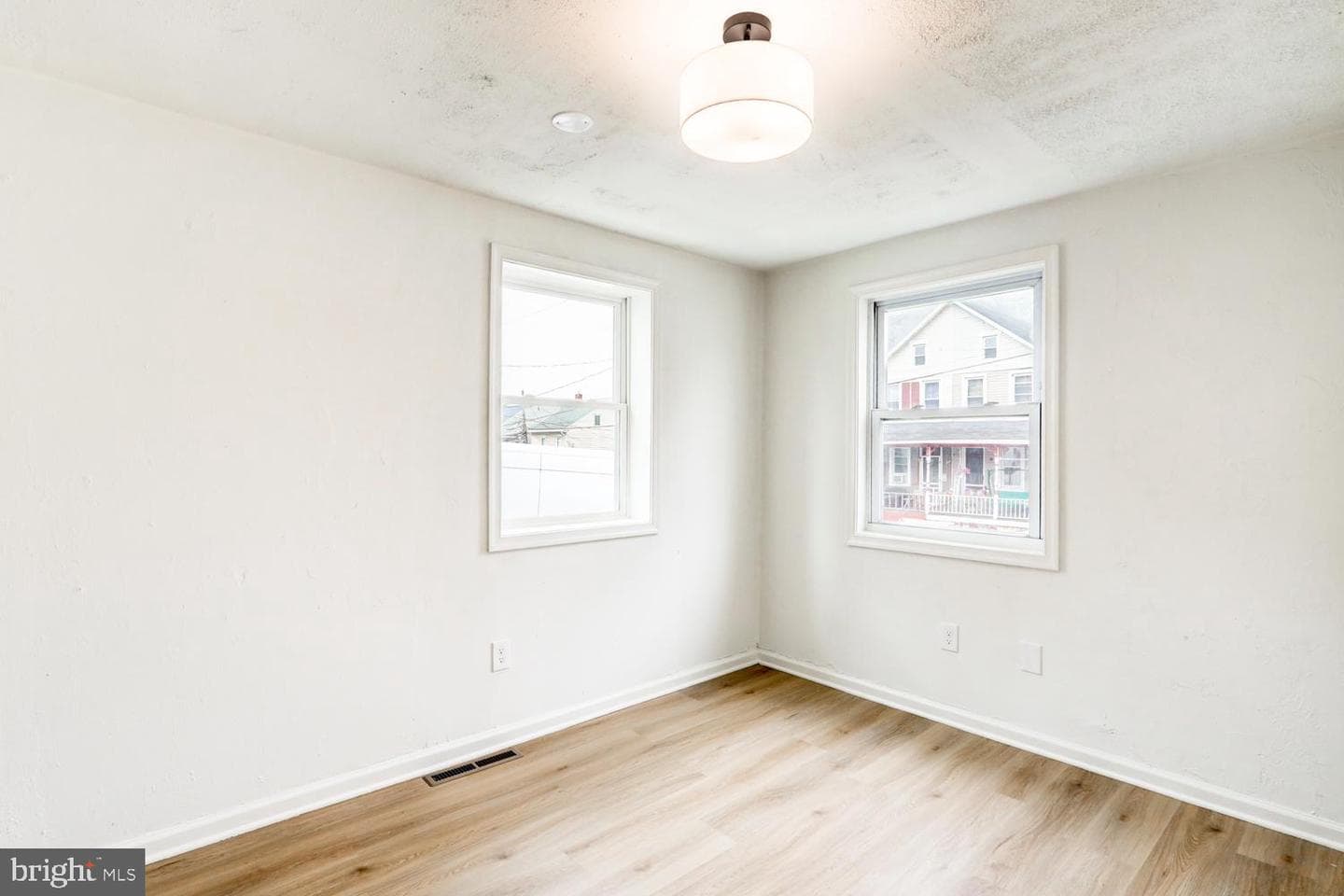 271 N Race Street photo 20