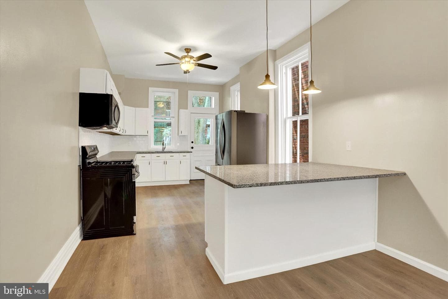 203 Kelker Street photo 9