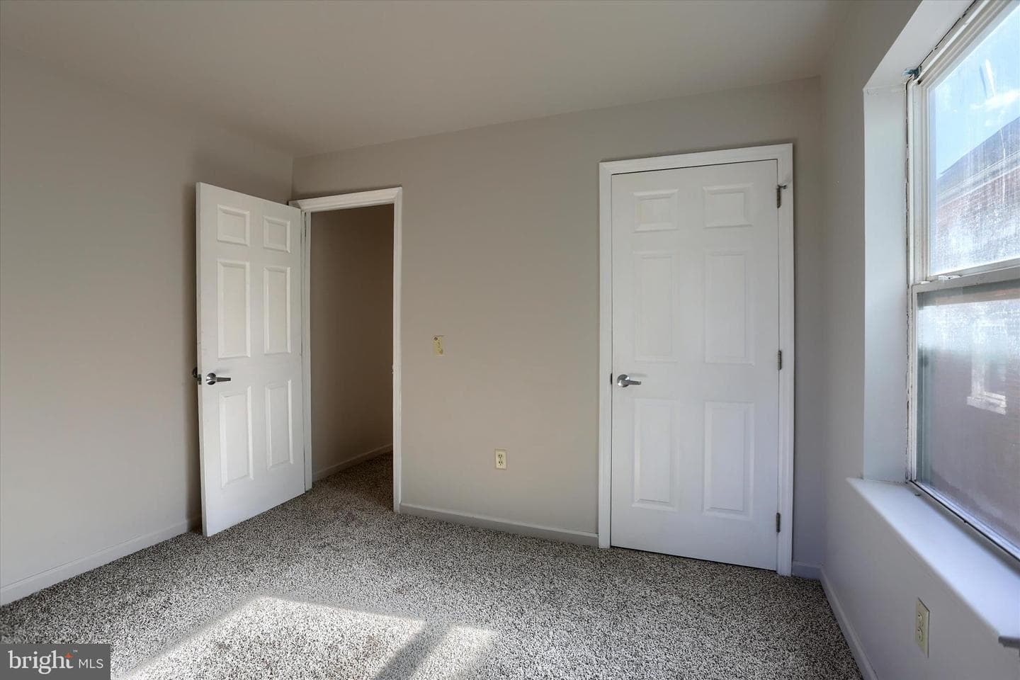 1631 Derry Street photo 16