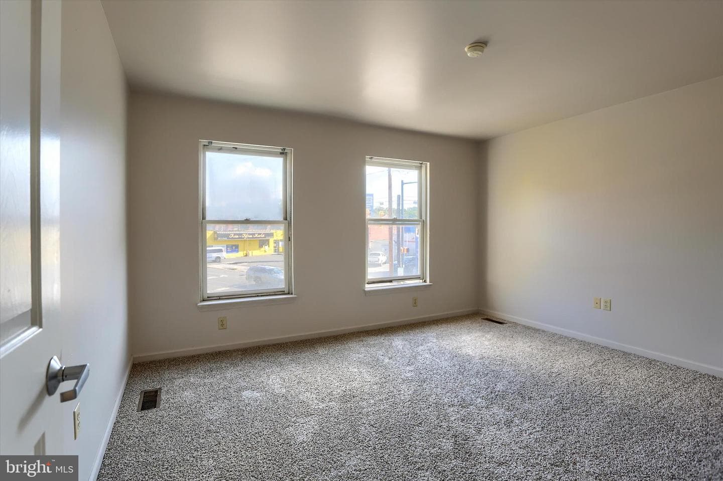 1631 Derry Street photo 19