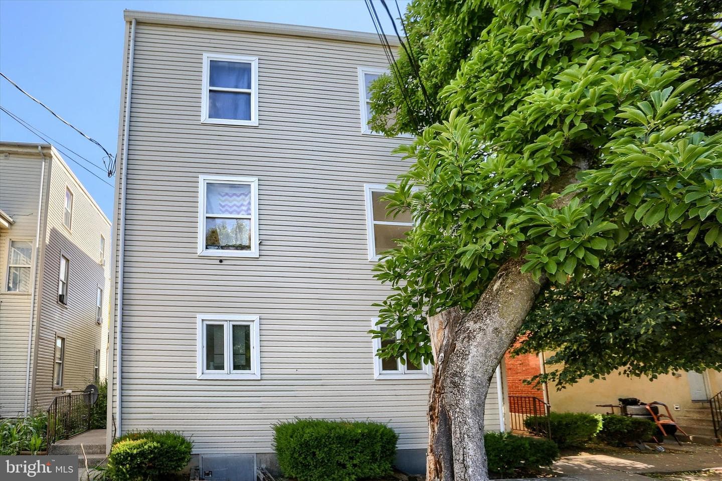 1631 Derry Street photo 22