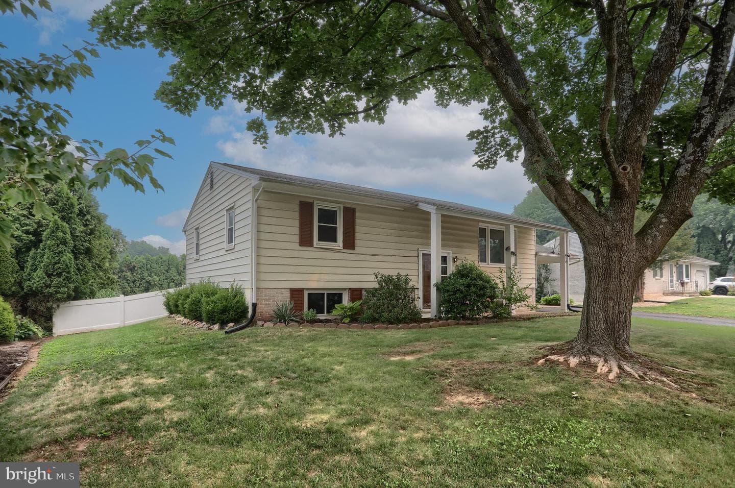 1132 Cornell Drive photo 1